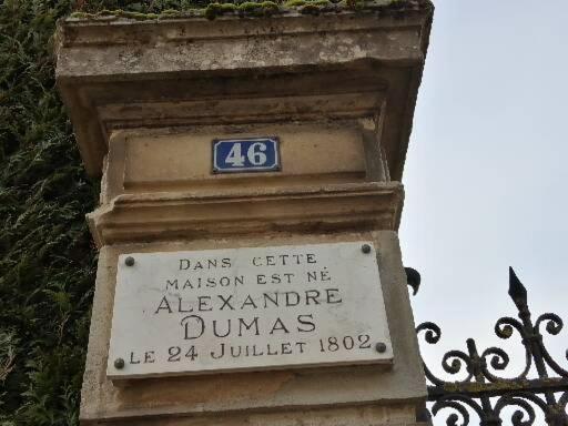Gite La Langue Francaise Villers Cotterets Exterior foto