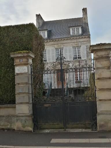 Gite La Langue Francaise Villers Cotterets Exterior foto